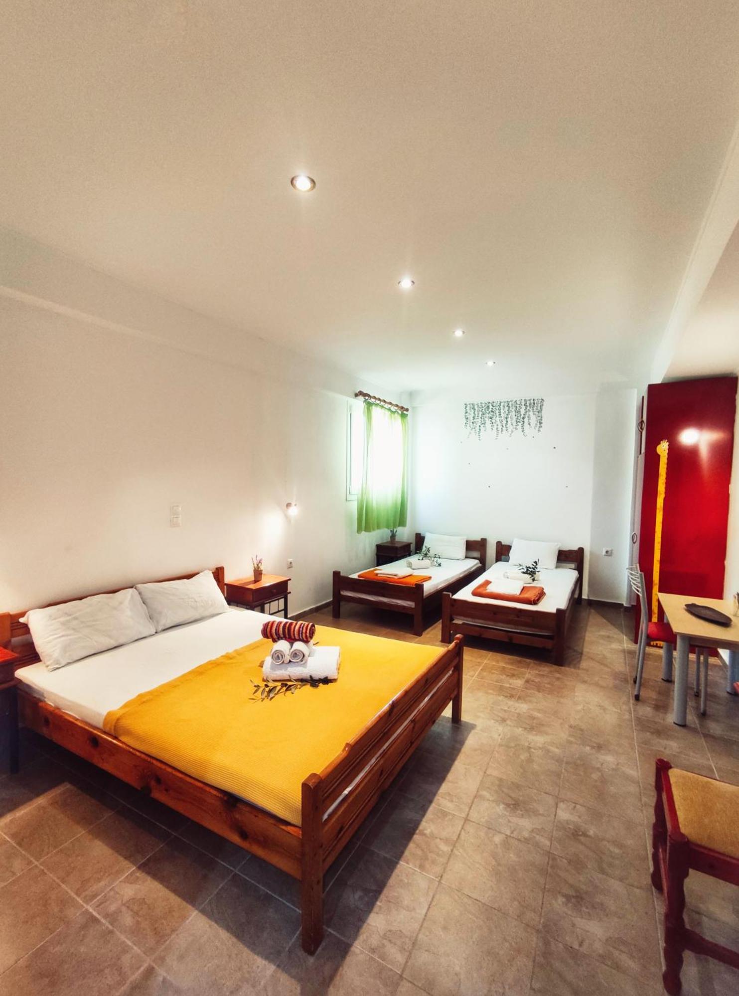 Rena'S Rooms Μελίντα Melinta Chambre photo